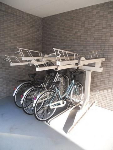 その他共有部分　★屋根付き駐輪場完備★