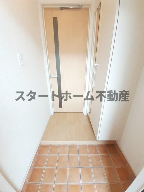 玄関　シンプルで使いやすい玄関です