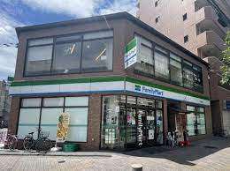 コンビニ　ファミリーマート四条御前店（コンビニ）まで240m