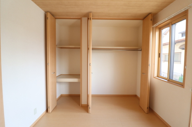 収納　クローゼット、収納棚