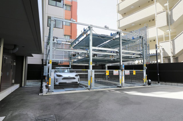 駐車場　駐車場