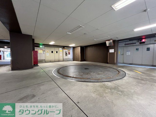 駐車場　駐車場
