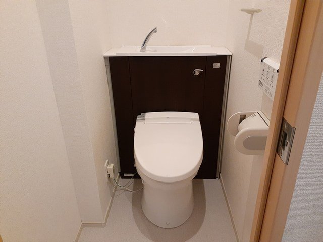 トイレ　落ち着いたトイレです