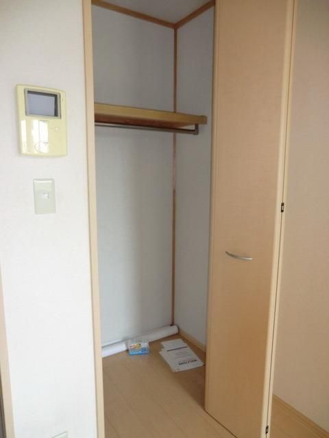 収納　奥行きのあるクローゼット