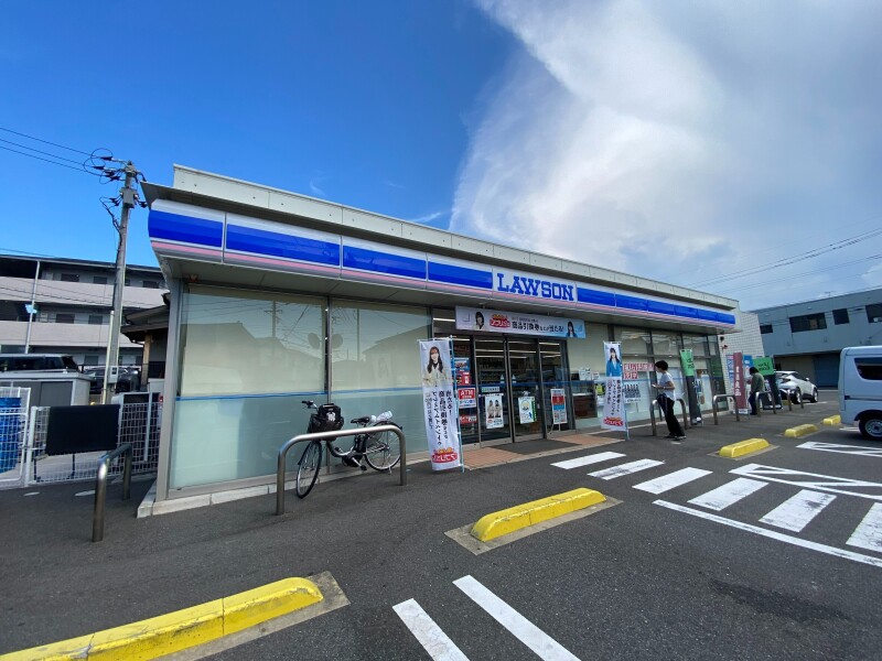 コンビニ　ローソン小倉若園三丁目店（コンビニ）まで444m