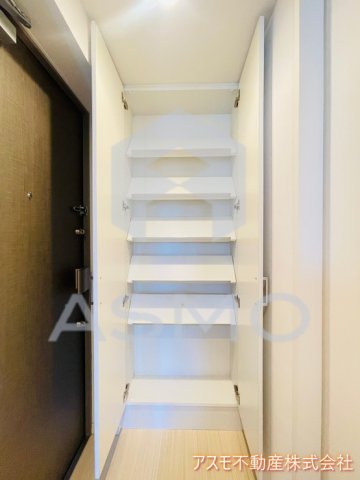 玄関　同マンション別部屋参考写真