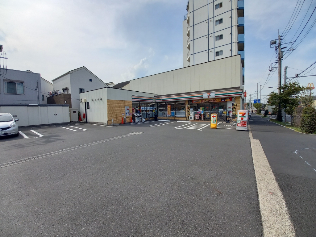 コンビニ　セブンイレブン 足立舎人4丁目尾久橋通り店（コンビニ）まで489m