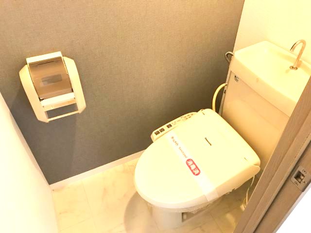 トイレ　シャワー付トイレ（イメージ）