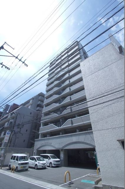 建物外観　薬院大通駅より徒歩６分のマンションです！