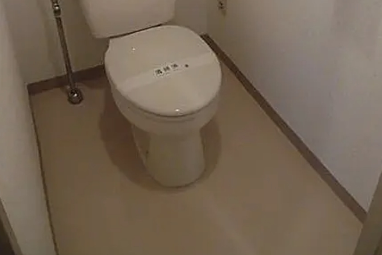 トイレ　別部屋参考写真