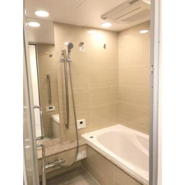 バス・シャワールーム　※写真は同タイプ住戸です。