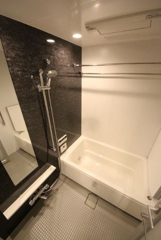 バス・シャワールーム　写真は同タイプ住居です。