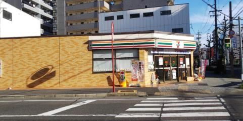 コンビニ　セブンイレブン名古屋新栄2飯田街道店（コンビニ）まで250m