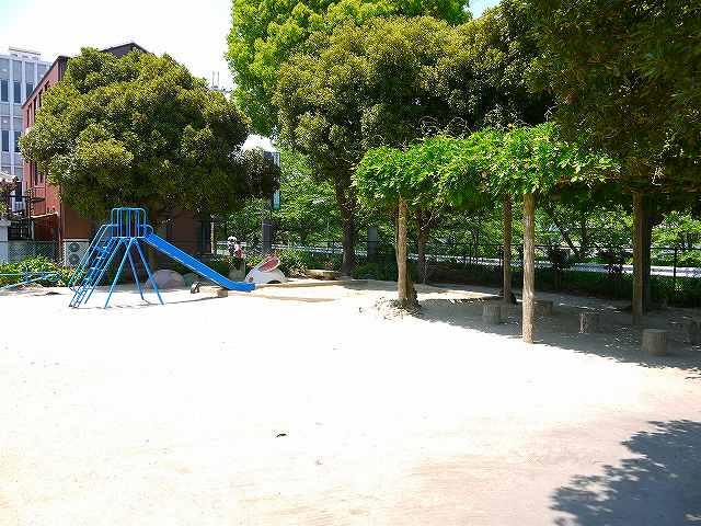 公園　芝辻町三丁目街区公園（公園）まで124m