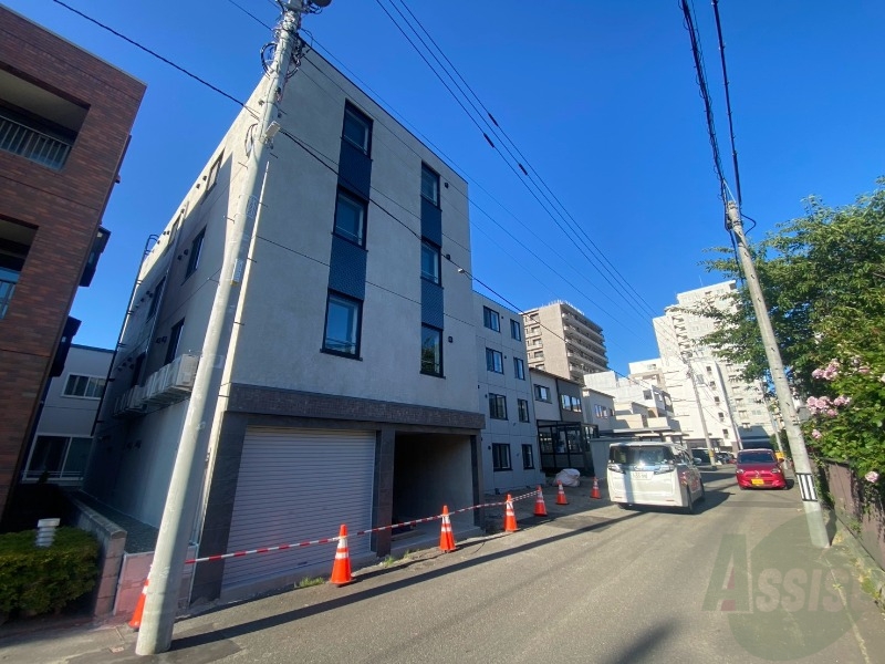 建物外観　札幌市中央区南１１条「アーバス西線１１条」