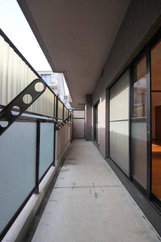 バルコニー　フラット野田II