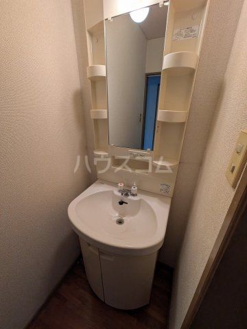 スリーアイランドの内装写真
