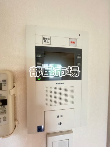 セキュリティ　モニター付きインターホン