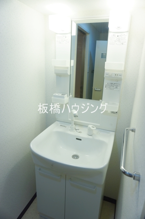 洗面設備　シャンプードレッサー