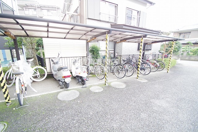 その他共有部分　敷地内駐輪場完備