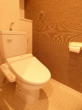 トイレ　落ち着いたトイレです