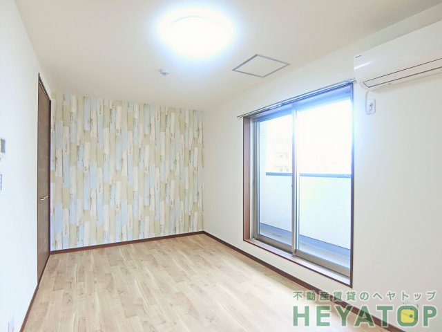 居室・リビング　洋室８帖（同仕様写真）
