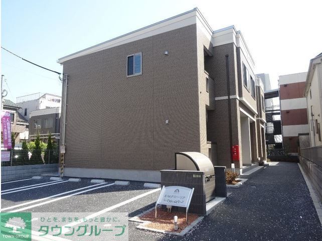 建物外観　駐車場