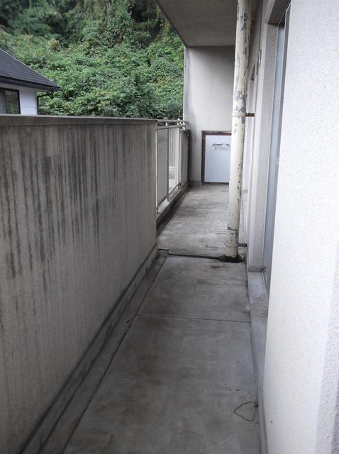 バルコニー　※現況優先。
