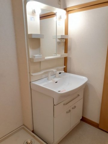 洗面設備　忙しい朝には欠かせない洗面所です