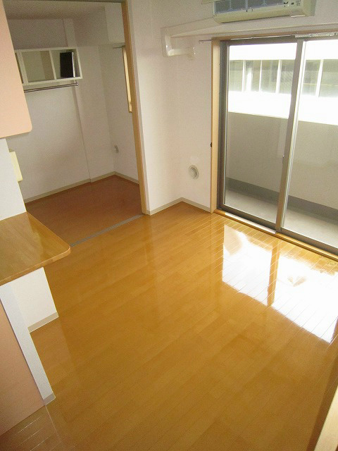 居室・リビング　別部屋参考写真