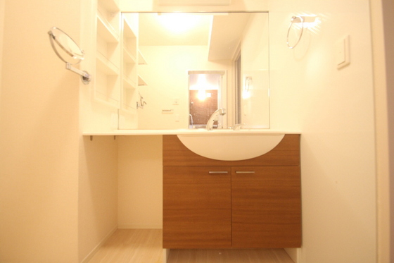 洗面設備　※別部屋の写真です