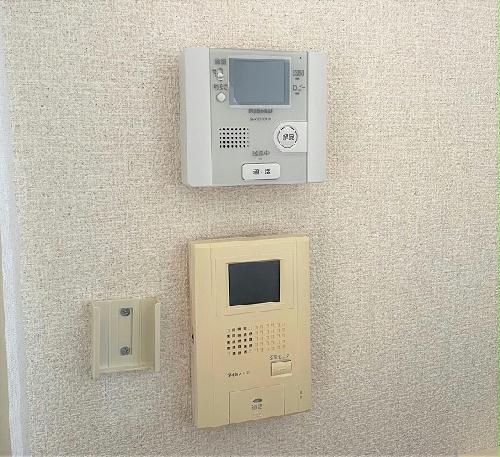 セキュリティ　モニター付きインターホン