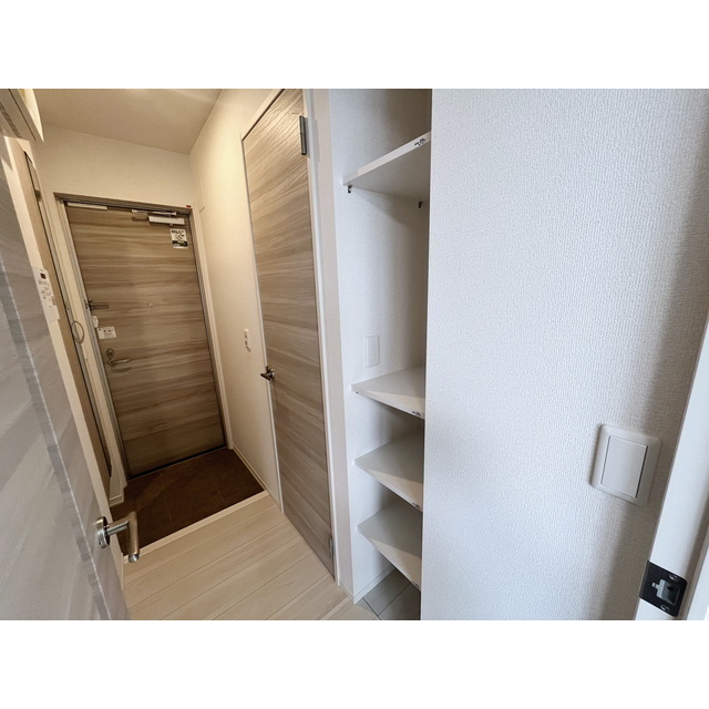 玄関　※同タイプのお部屋の写真です