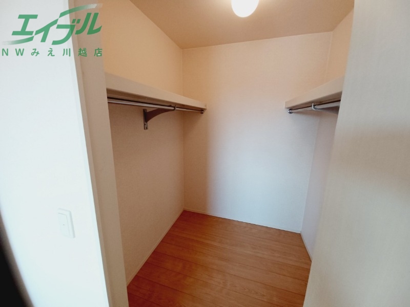 収納　別部屋反転写真