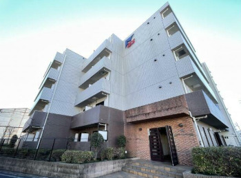 建物外観　落ち着いた雰囲気。