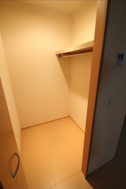 収納　ウォークインクローゼット