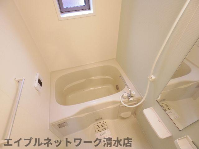 バス・シャワールーム　きれいなお風呂です