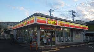 コンビニ　デイリーヤマザキ東淡路1丁目店（コンビニ）まで314m