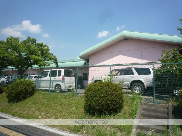 ＪＲ草津線 三雲駅 バス乗車時間：15分 最寄りバス停で下車 徒歩20分 2階建 築26年の周辺写真