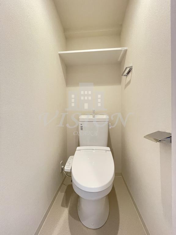 地下鉄御堂筋線 東三国駅 徒歩12分 15階建 築5年のトイレ写真