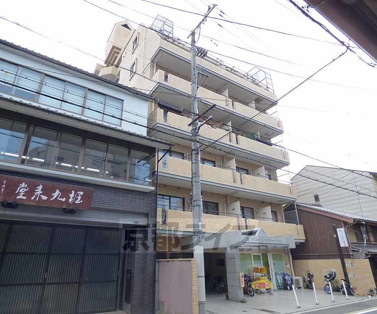 DETOM-1烏丸二条の外観写真
