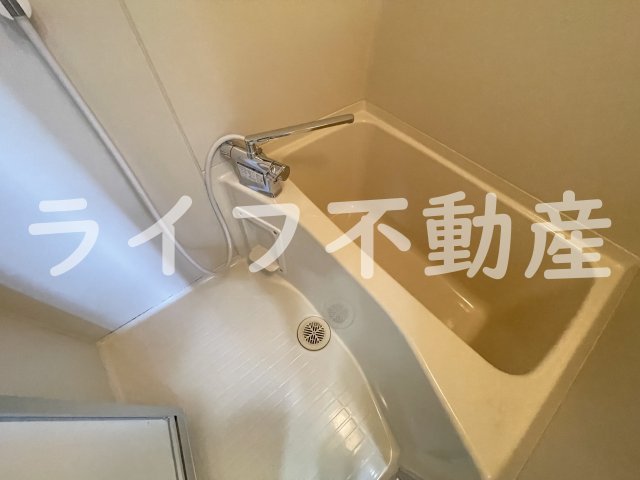 バス・シャワールーム　日々の疲れを癒すお風呂付です