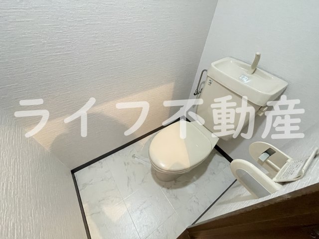 トイレ　トイレもきれいです