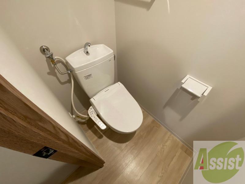 トイレ　トイレです。ウォシュレット付を探している方、おすすめです