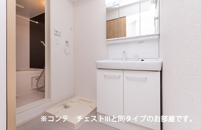 洗面設備　広い洗面スペース