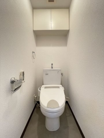 スカイコート都立家政EASTのトイレ写真