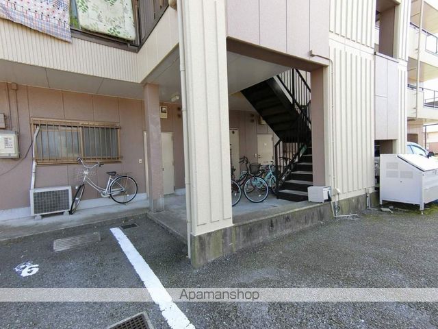 ＪＲ御殿場線 裾野駅 徒歩17分 3階建 築33年の外観写真