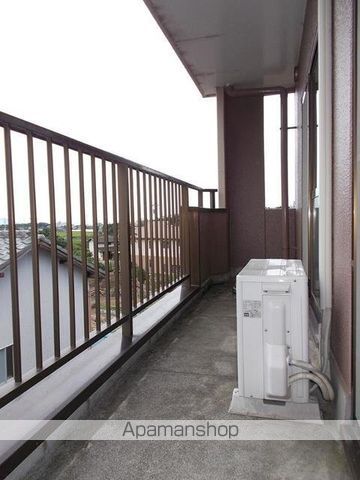 ＪＲ御殿場線 裾野駅 徒歩17分 3階建 築33年の内装写真