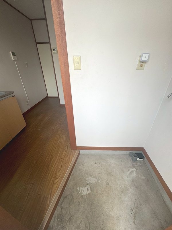 玄関　別室参考写真です。
