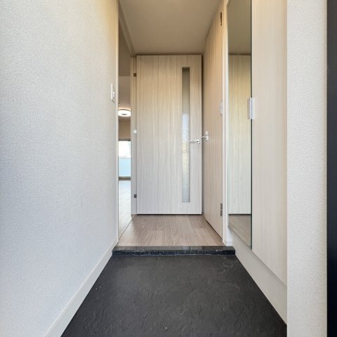 玄関　同仕様タイプです